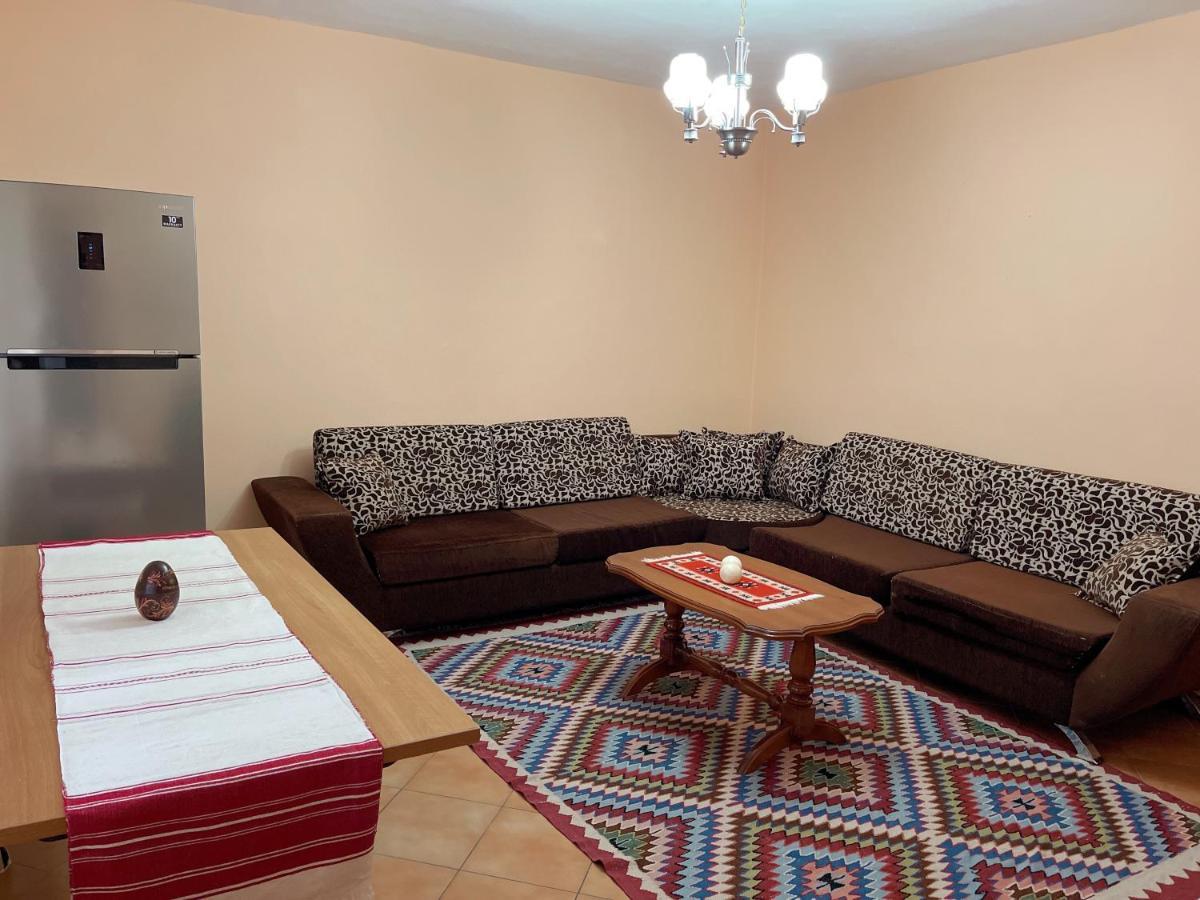 Vila 8 Krujë Екстериор снимка
