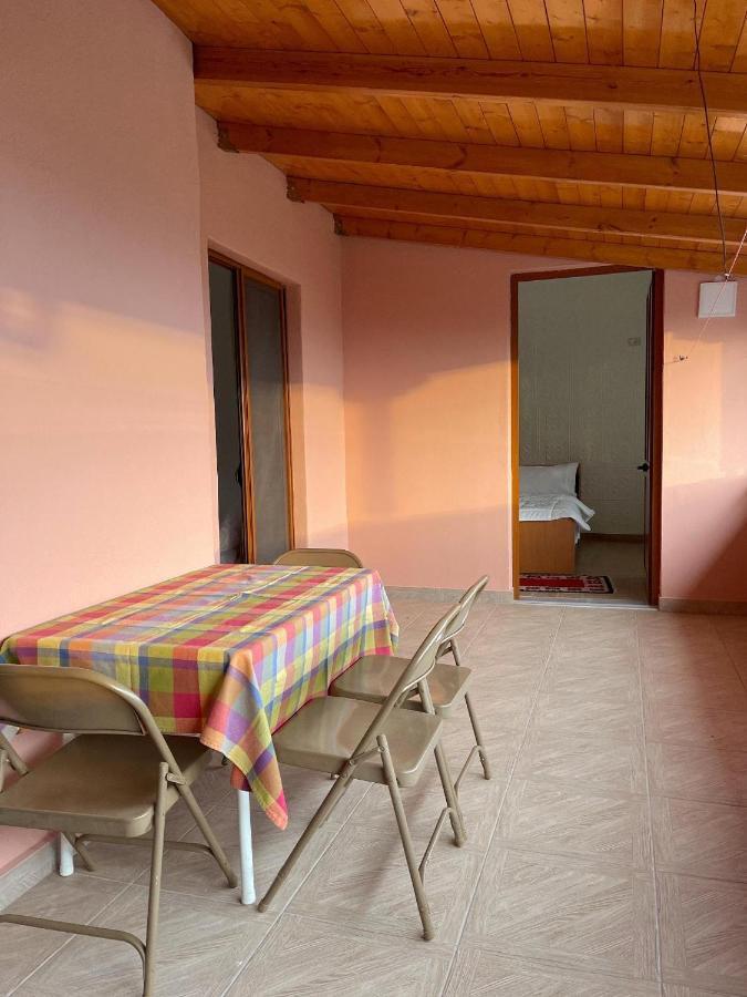 Vila 8 Krujë Екстериор снимка
